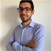 Profesor de biología, imparte clases a alumnos de secundaria y bachillerato